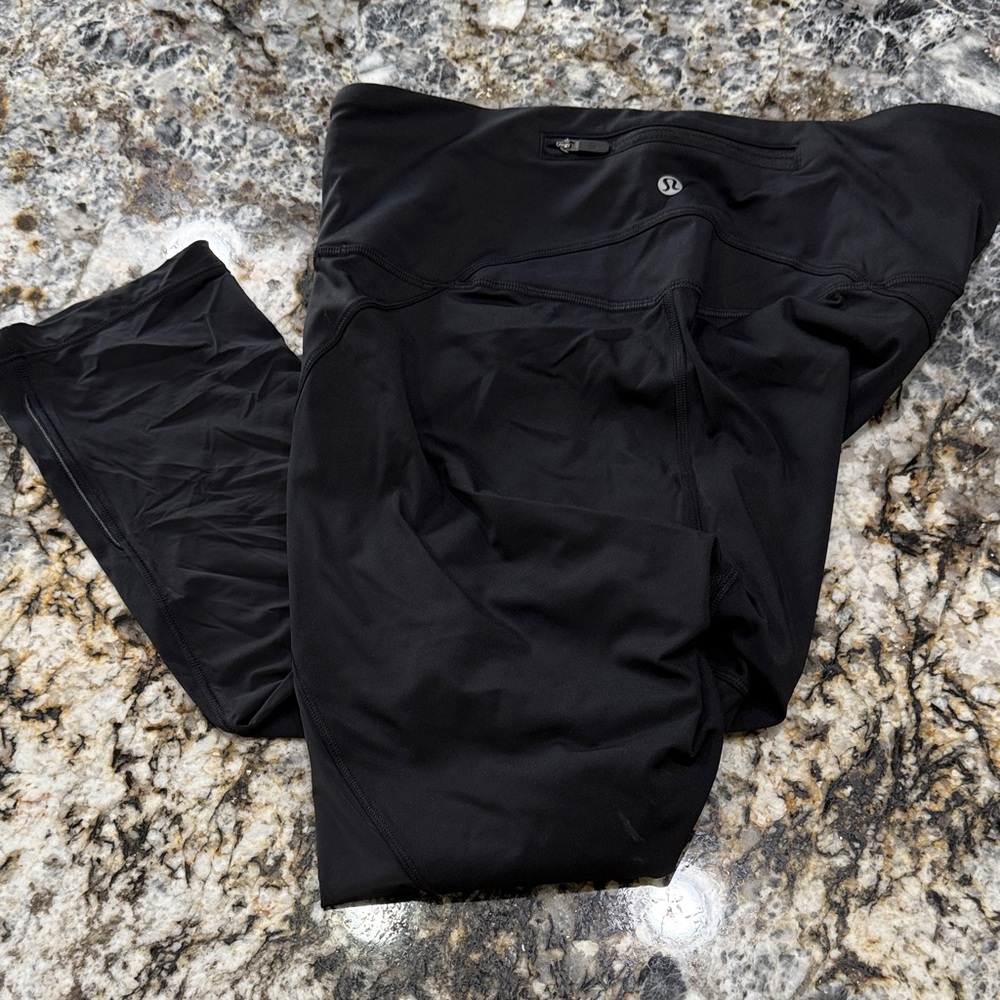lululemon - Black Leggings - sz Unknown - Measurements in pix